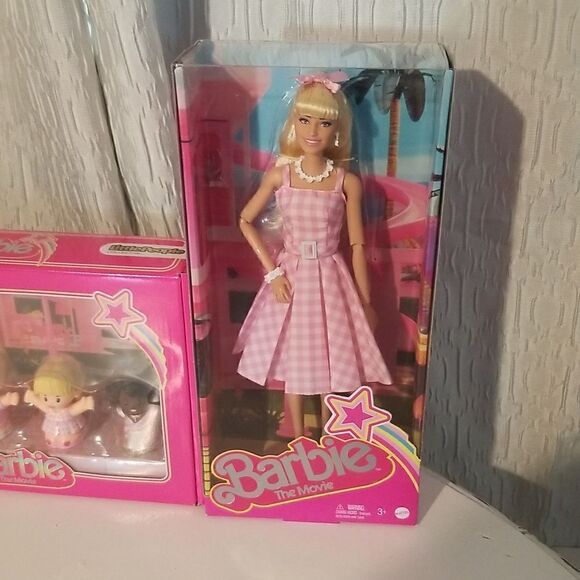 Lot BARBIE THE MOVIE LITTLE PEOPLE DELUXE SET Ken, barbie and hotwheel the movie - Picture 4 of 5